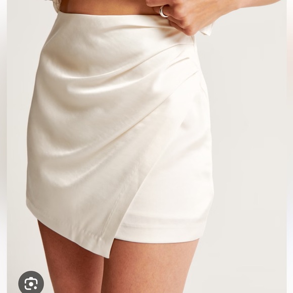 White skort set - Picture 6 of 6